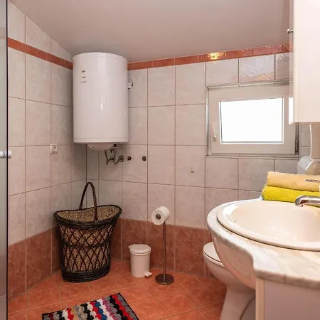 Stunning In With Wifi Holiday home Marcana