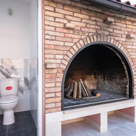 Stunning In With Wifi Holiday home